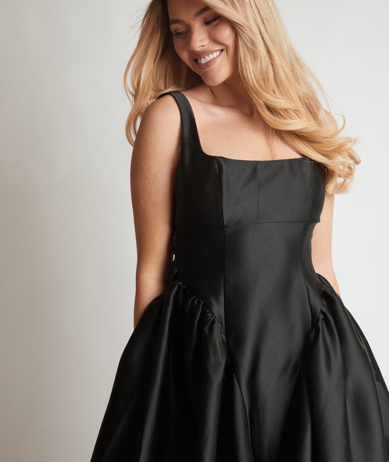 Satin Bow Back Pleated Skirt Mini Dress - Black